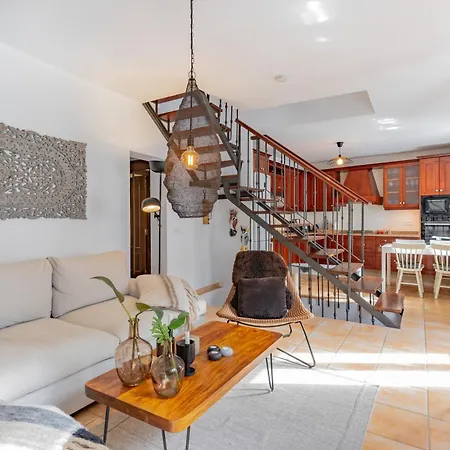 Cozy Townhouse In Old Town Apartamento